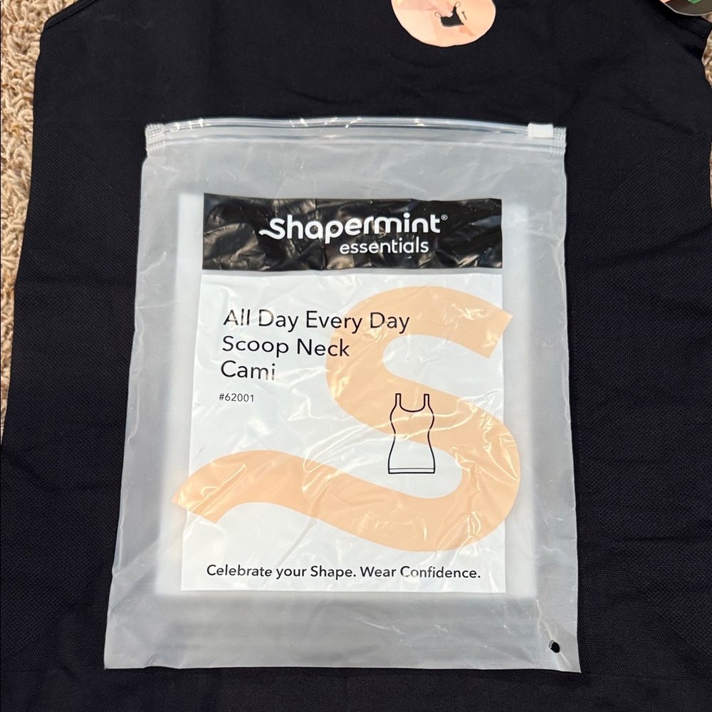 NWT Shapermint Essentials All Day Every Day Black Scoop Neck Cami Size L